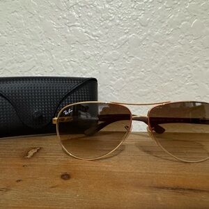 Ray-Ban Gold Aviator Sunglasses with Gradient Lenses